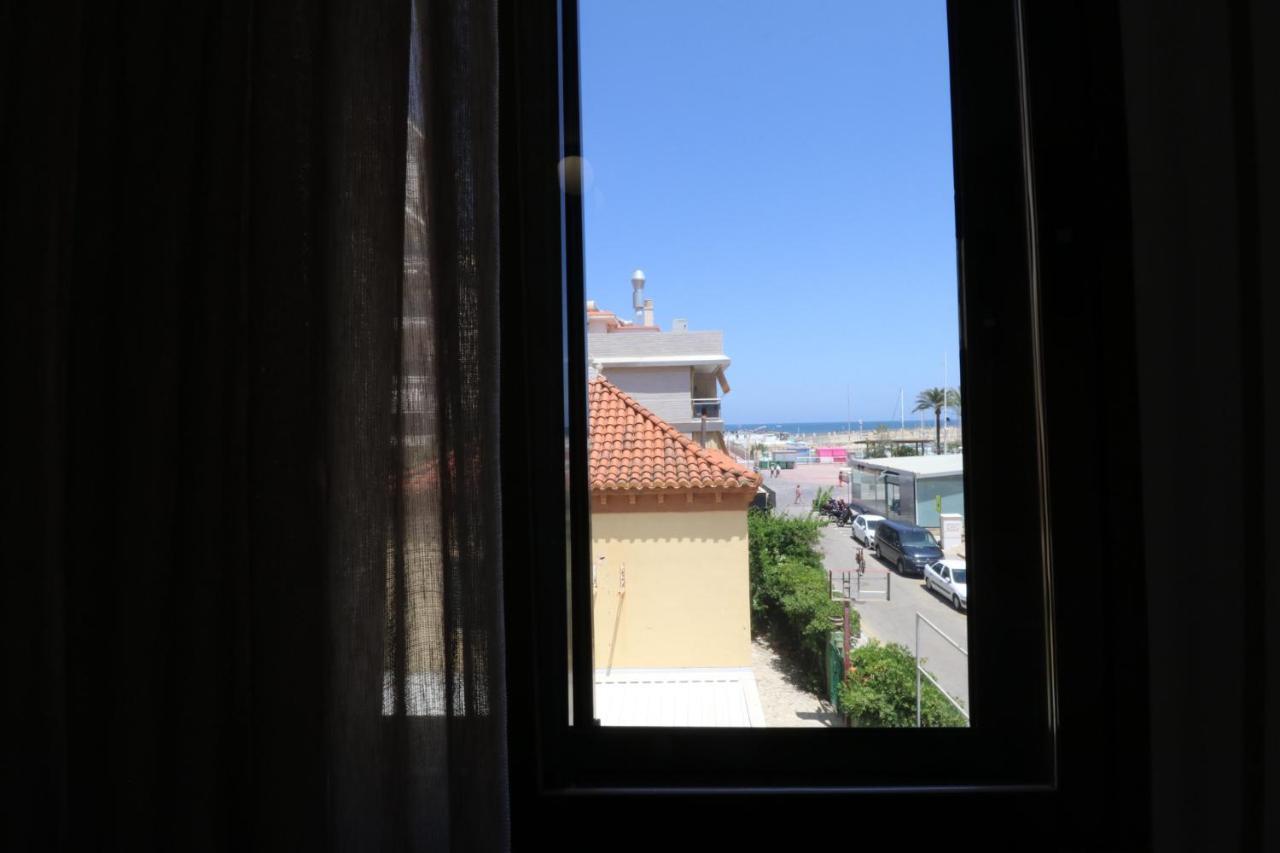 205 I Posada Del Mar I Encantador Hostel En La Playa De Gandia ภายนอก รูปภาพ